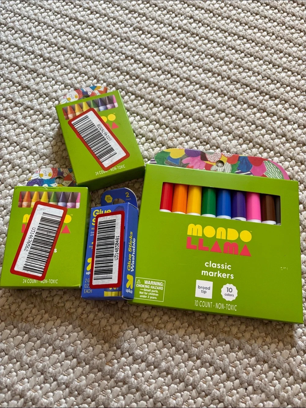 FREE in any bundle NWT art supply  bundle Classic Markers - Assorted Colors
